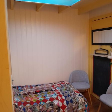 Out Of Amsterdam, River Apartment Close To City Broek in Waterland Bagian luar foto