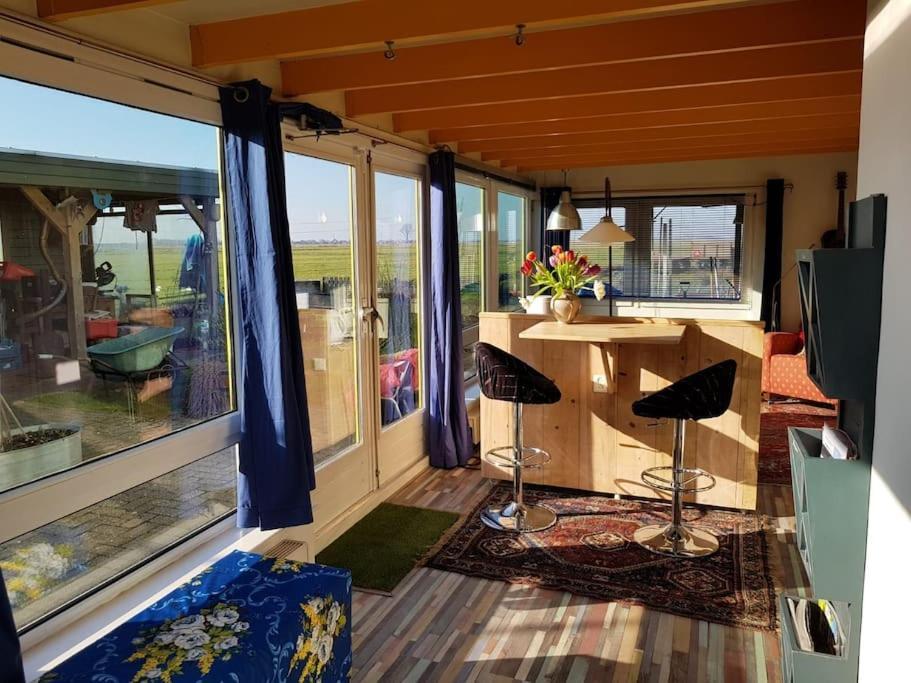 Out Of Amsterdam, River Apartment Close To City Broek in Waterland Bagian luar foto