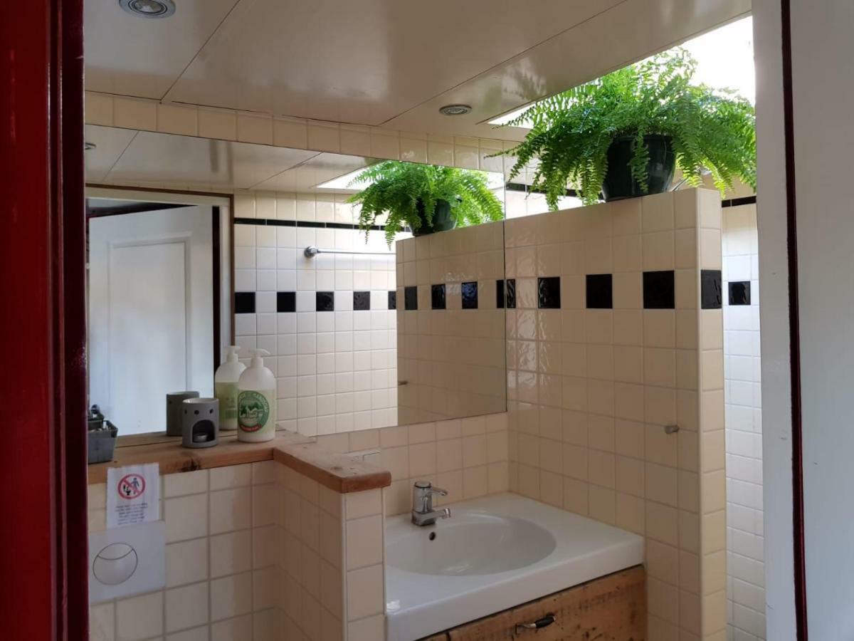 Out Of Amsterdam, River Apartment Close To City Broek in Waterland Bagian luar foto