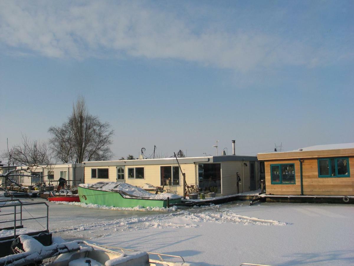 Out Of Amsterdam, River Apartment Close To City Broek in Waterland Bagian luar foto